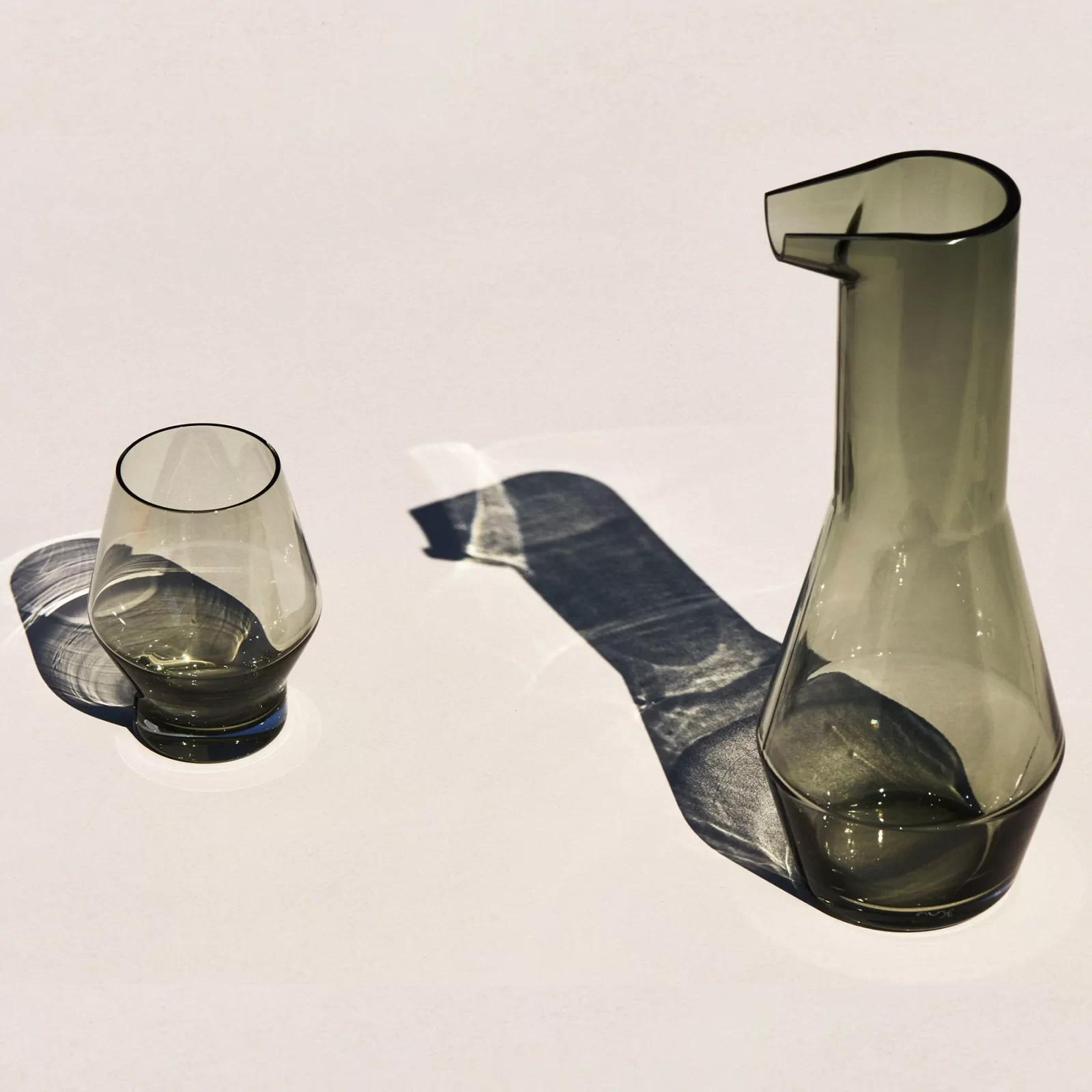 NUDE GLASS Beak Set of 2 Glasses Smoke